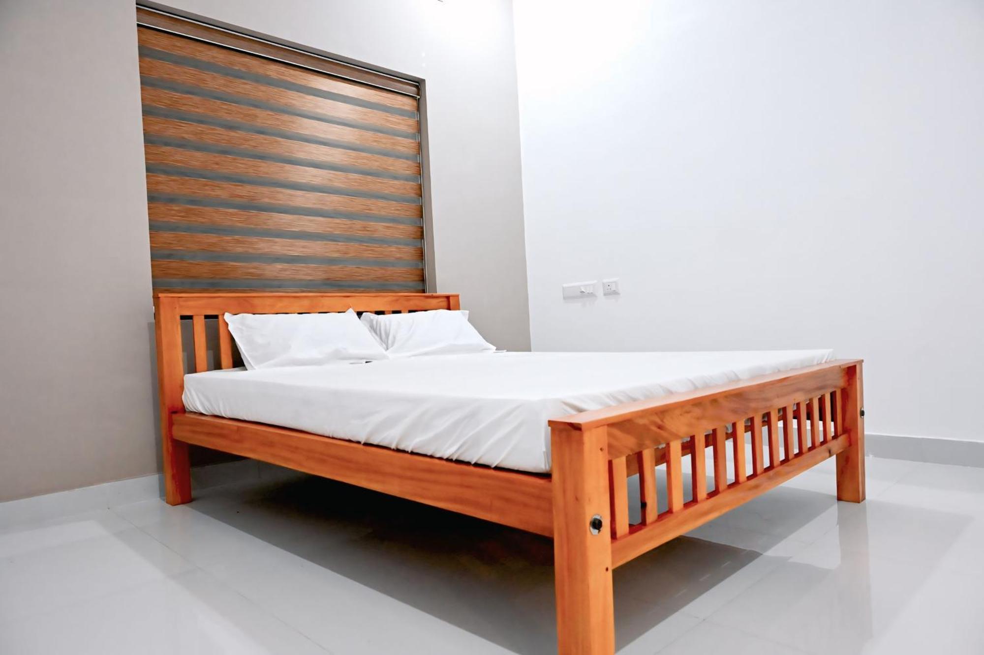 Elamkulam Penthouse - 3Bhk Ac With Kitchen - Kochi Daire Chottanikara Dış mekan fotoğraf
